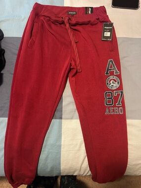 NWT Maroon Aero Men’s Sweatpants